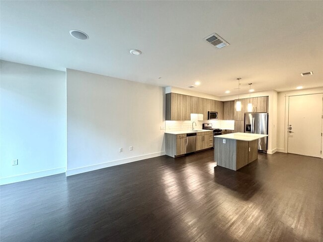 Photo - 3120 Smith St