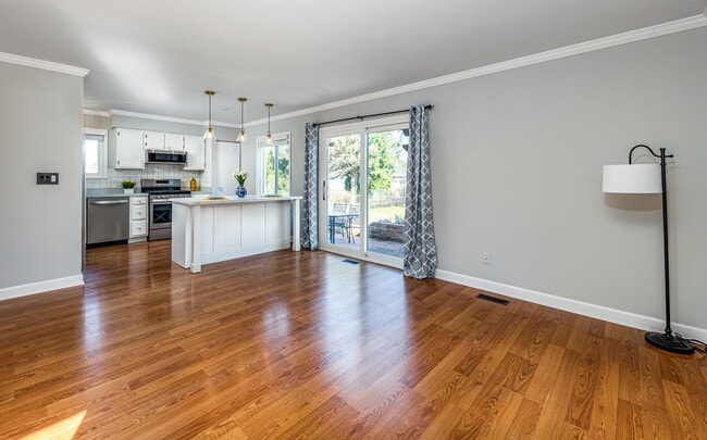 Photo - 617 Lakewood Farms Dr