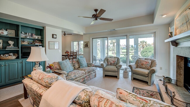 Photo - 38 Leeward Ct Unidad ID1253397P