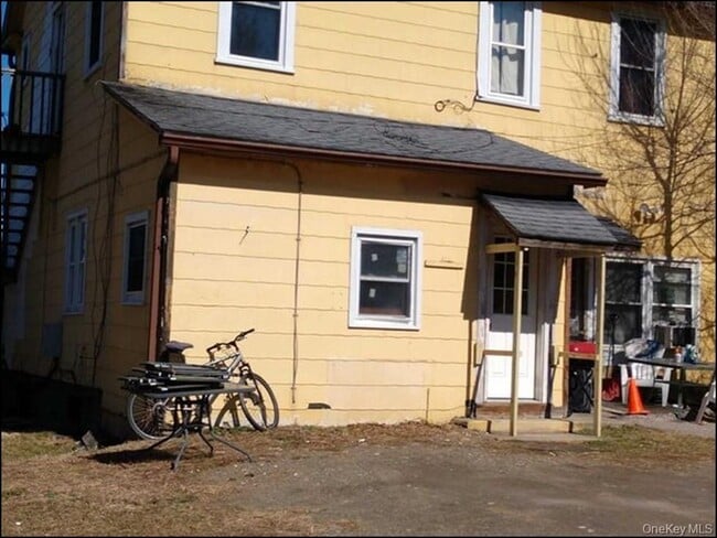 Photo - 200 Manchester Rd Unit Apt 3