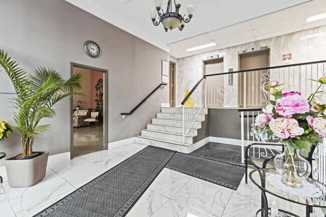 Photo - Hillview Towers