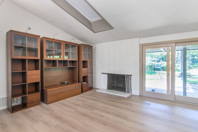 Photo - 9635 Gerald Ave