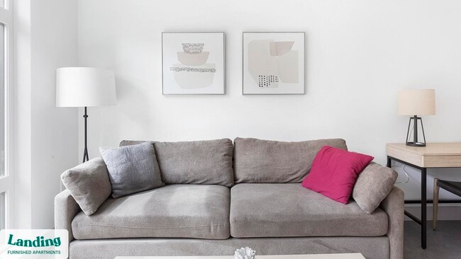 Photo - 2005 Brook Rd Unidad 2-123