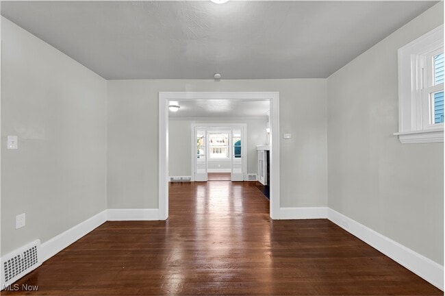 Photo - 5223 Clement Ave