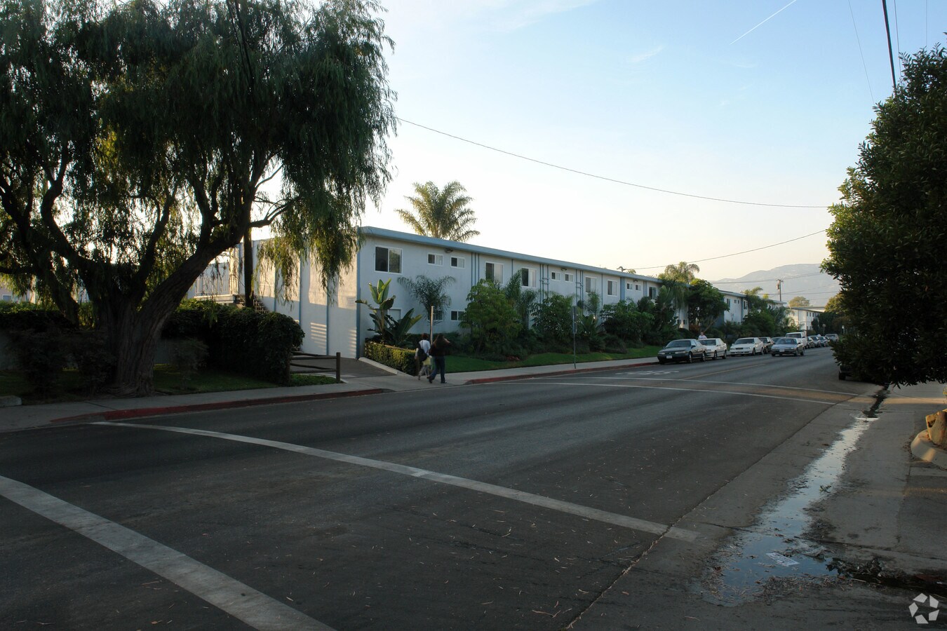 La Loma Apartments - La Loma Apartments