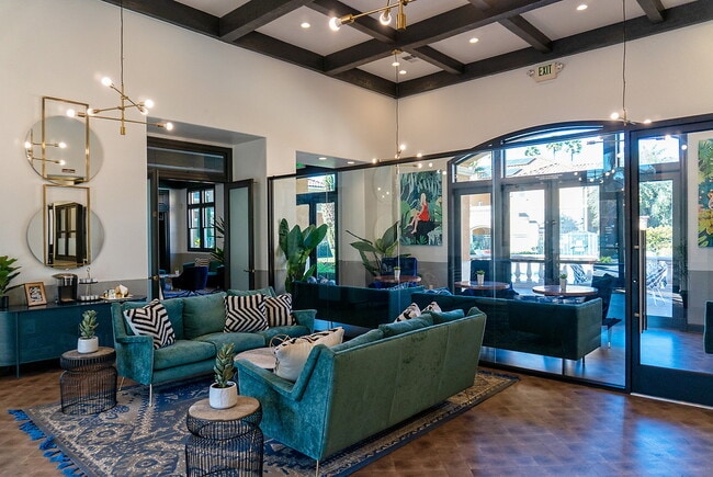 Villa Veneto at Palm Valley
