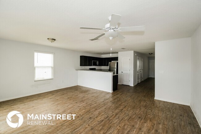 Photo - 570 Eiseman Wy