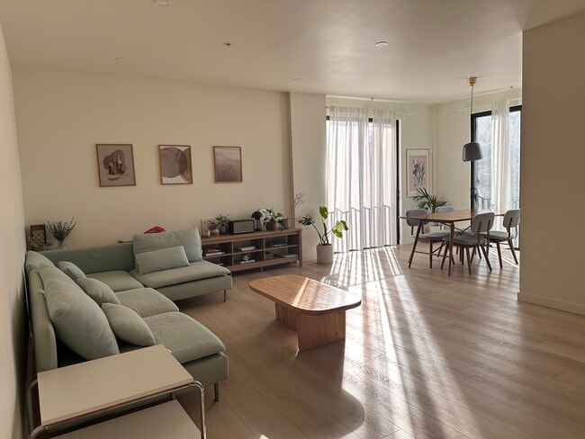 Photo - 625 S Berendo St Unidad 307