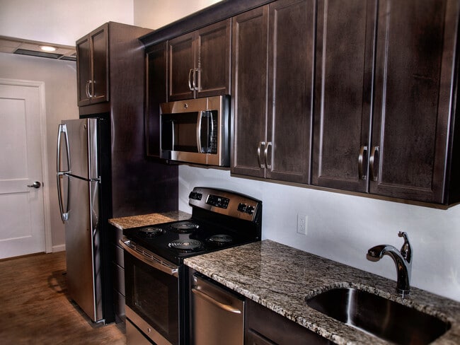 Building Photo - 352 Atwood St Unit 201 Rental