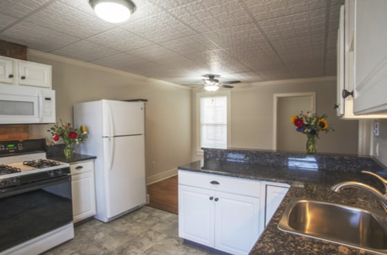 Building Photo - 285 Pleasant St Unit #3R