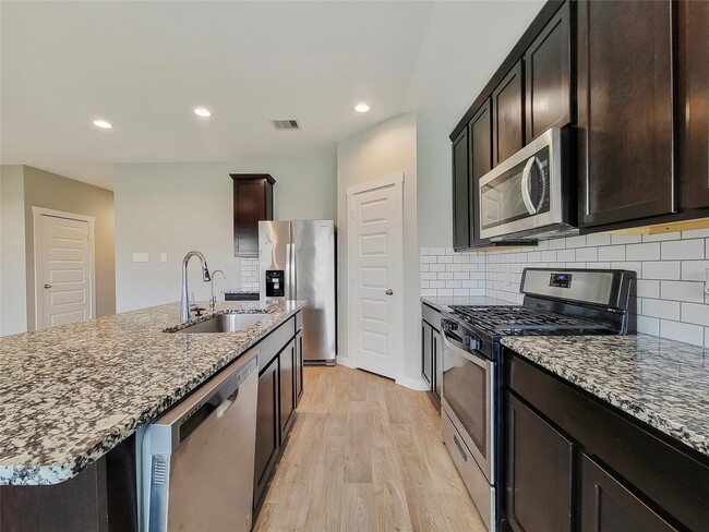 Photo - 8122 Hush Hts Dr