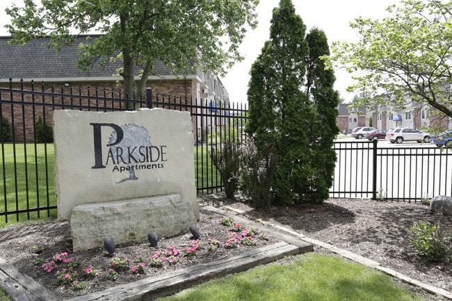 Building Photo - Parkside Rental