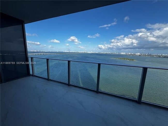 Photo - 700 NE 24th St Unit 700 NE 24  2206