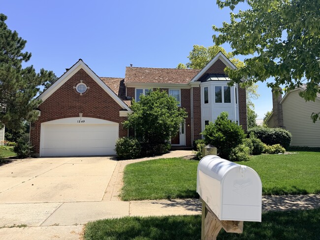 Building Photo - 1249 N Wellington Dr
