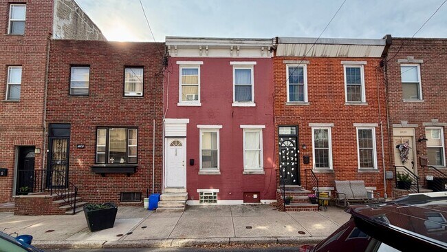 Building Photo - 1804 Titan St