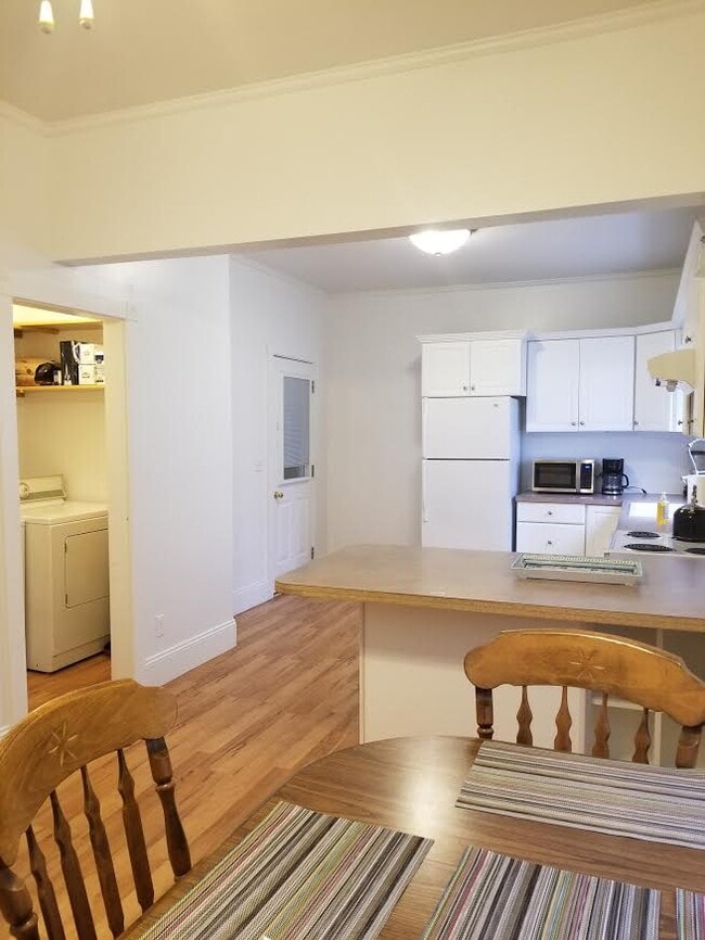 Photo - 44 Wood St Unit 2