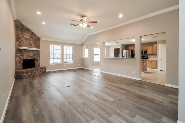 Photo - 410 Wisdom St