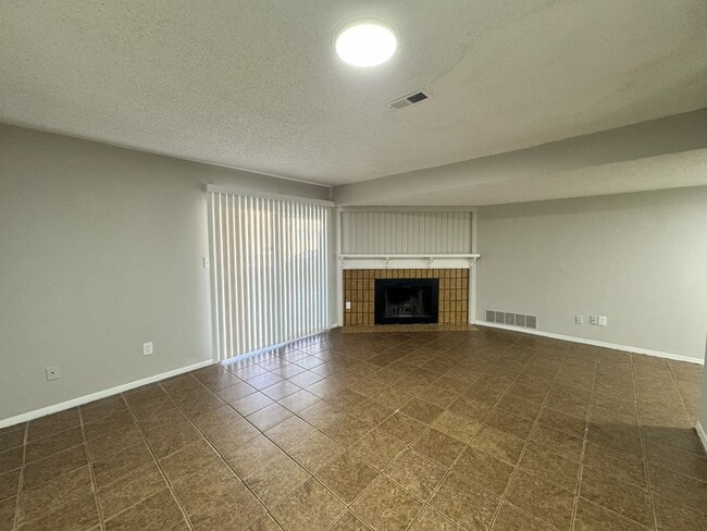Photo - 1326 Holland Park Blvd Unit A