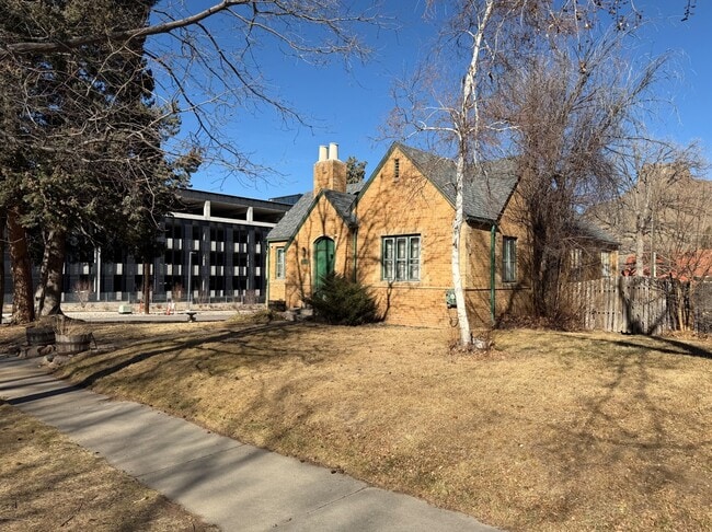 Building Photo - 1801 Arapahoe St