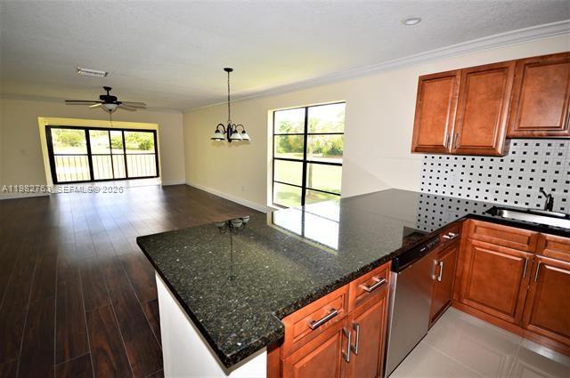 Photo - 7944 Eastlake Dr Unit D