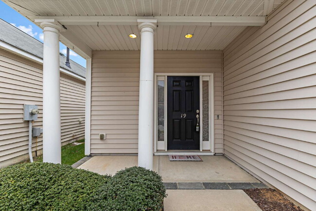 Photo - 19 Denby Cir