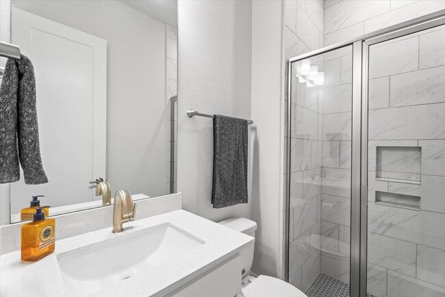 Photo - 28 Clearview Terrace Pl