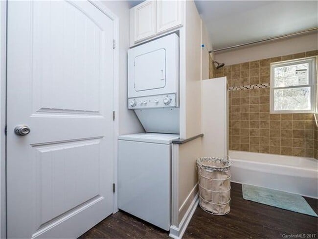 Photo - 305 S Spargo St