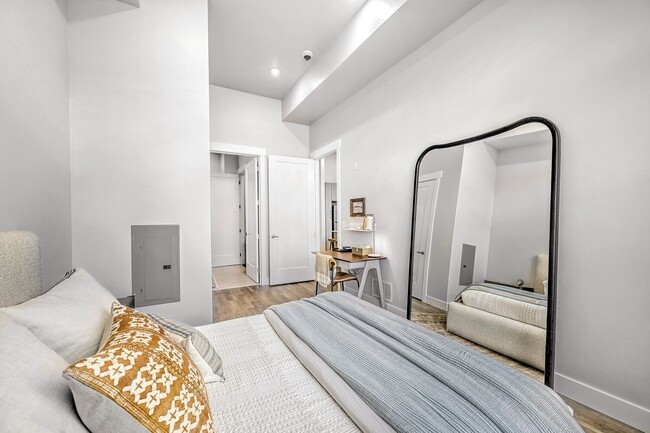 West Main - Bedroom