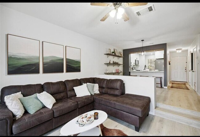 Photo - 11404 Walnut Ridge Dr Unidad 10