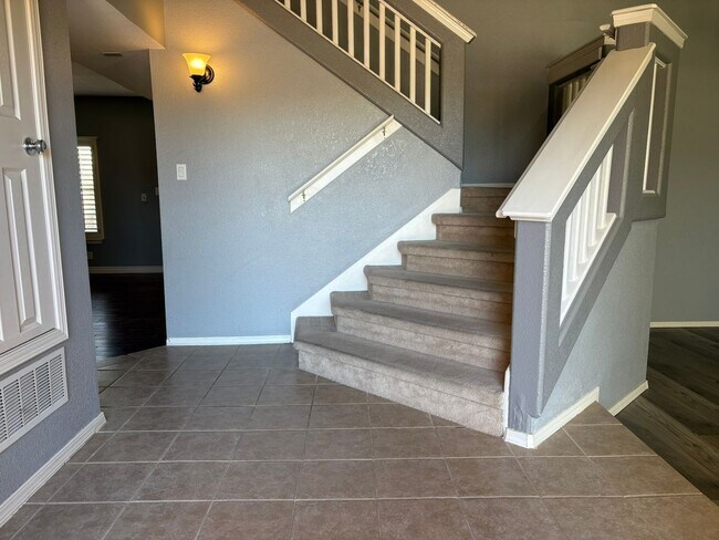 Photo - EASTSIDE HOME FOR RENT IN "THE TIERRAS"