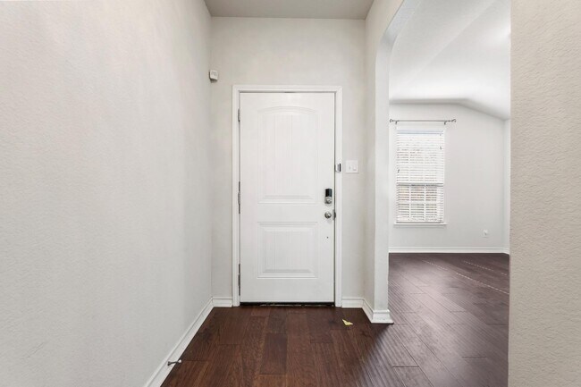 Photo - 13026 Maestro Spark