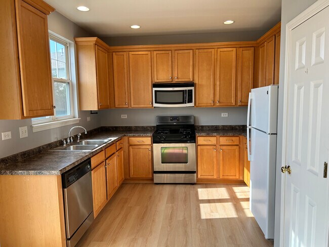 Photo - 349 N Commerce St