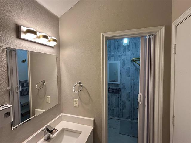 Photo - 1949 Sampsell Dr