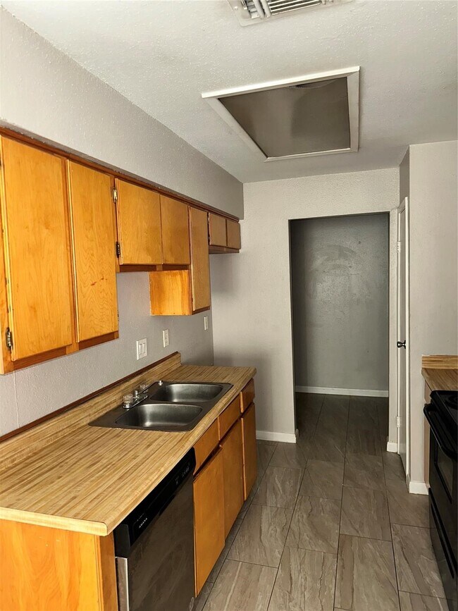 Photo - 7514 Lemma Dr