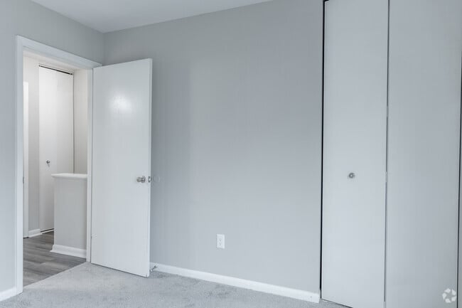2BR, 1BA