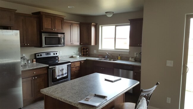 Photo - 726 Forest Glen Dr