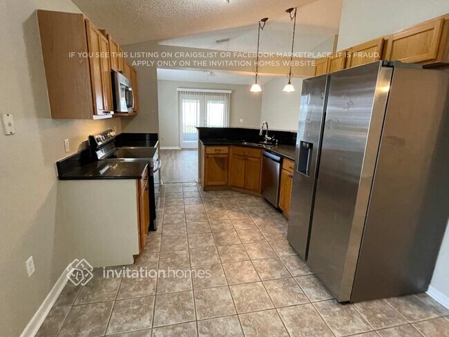 Photo - 120 Crown Colony Way