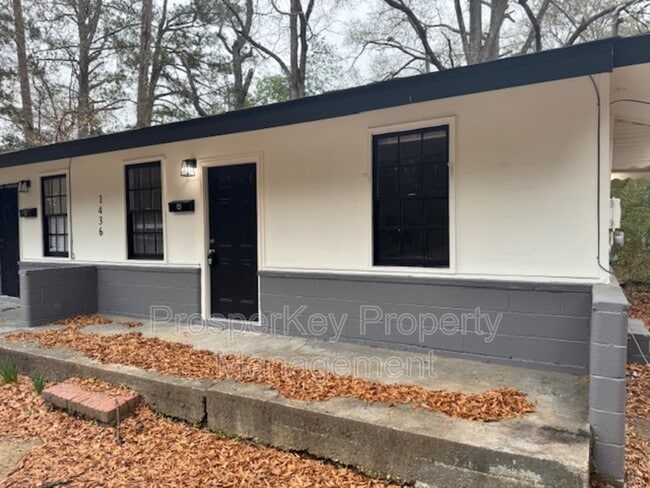 Building Photo - 1436 Brewer Ave