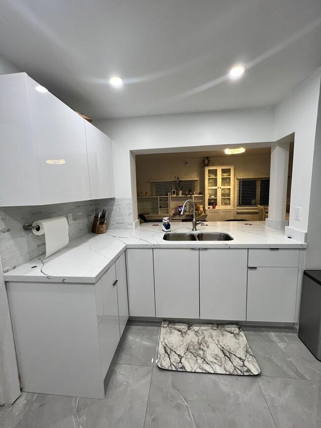 Photo - 7303 NW 57th Dr