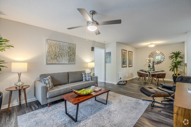 2BR, 2BA - 1,113SF - Living Room