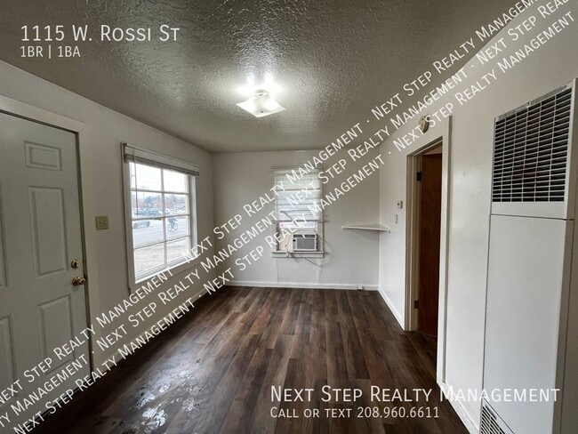 Photo - 1115 Rossi St