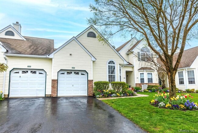 Photo - 1005 Constance Ln