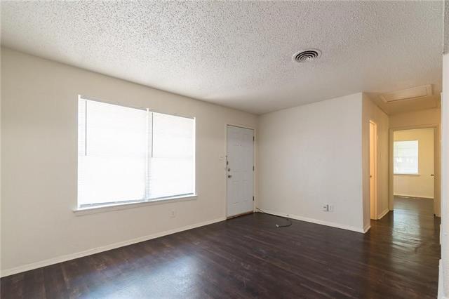 Photo - 2045 Avis Cir