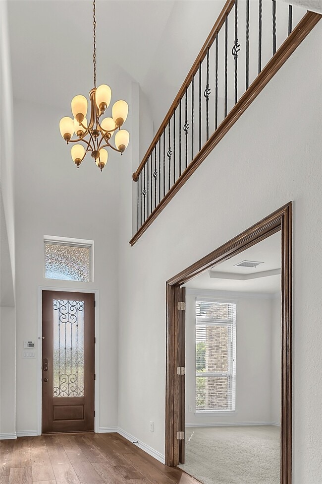 Photo - 1209 Rogers Parkway