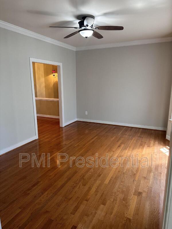 Photo - 1213 Hawkins Wood Cir