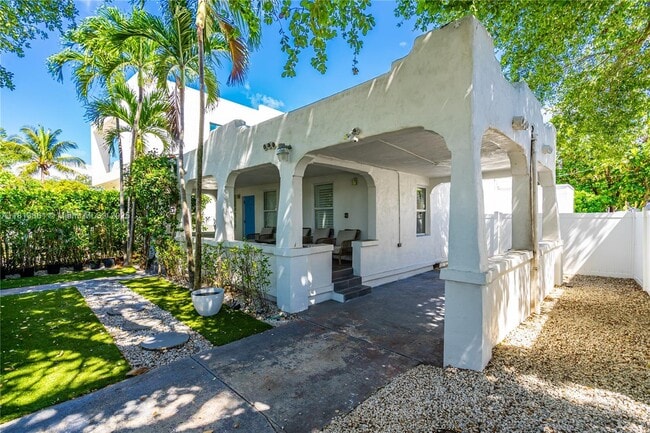 Photo - 67 NE 50th St Casa