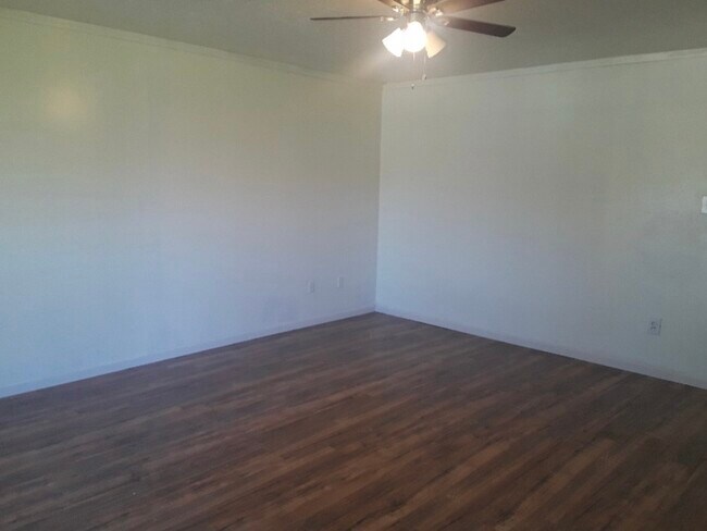 Photo - 83 Estelle Cir