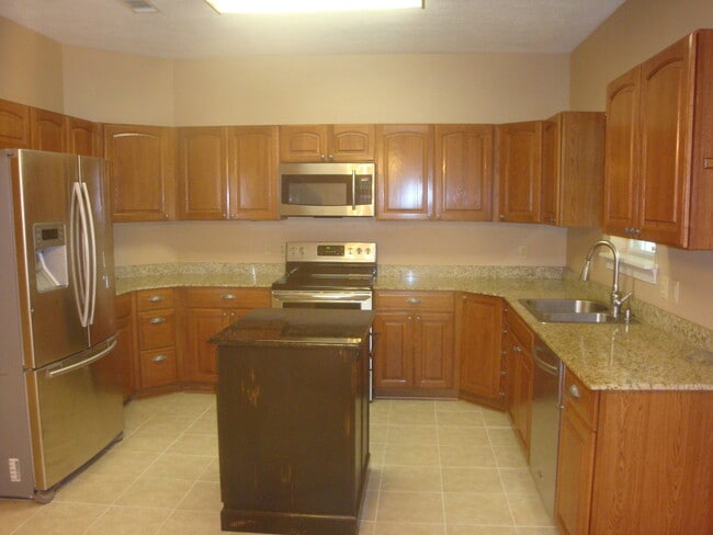 Photo - 170 Zoe Dr