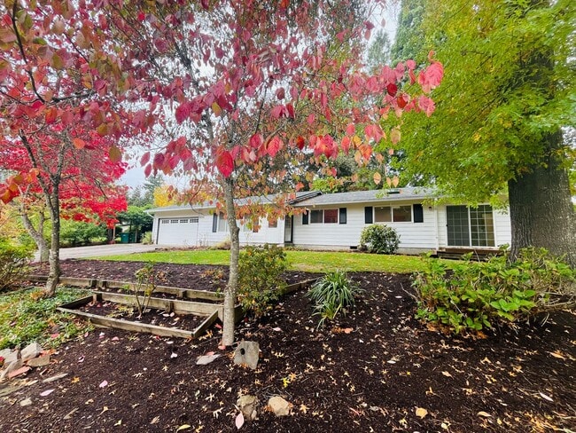 Photo - Charming One-Level Home in Garden Home — Near Washington Square & Trader Joe’s! Landscaping Inclu...