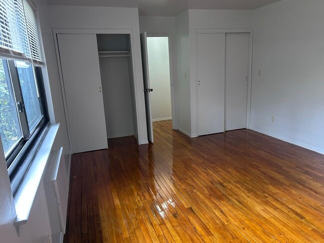 Photo - Hampshire Courts